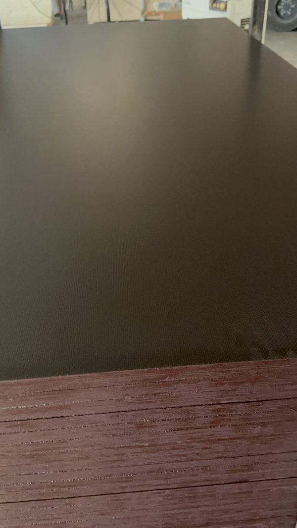 Anti-Slip Film Faced Plywood